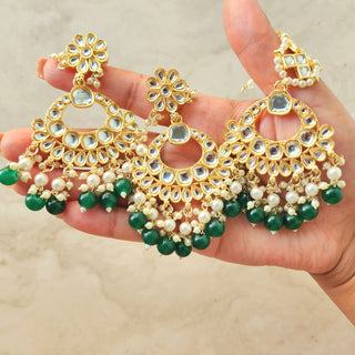 Abigail Green Uncut Kundan Necklace Set with Tikka