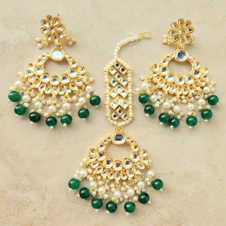 Abigail Green Uncut Kundan Necklace Set with Tikka