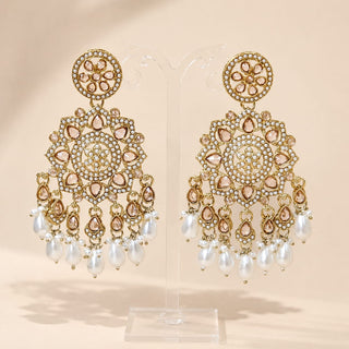 Elsa White Baahubali Polki Tikka Set (with Detachable Hair Chain)