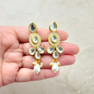 Hilary White Kundan Choker Necklace Set