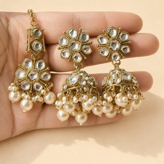 Nessie White Kundan Necklace Set