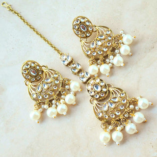 Sofia White Kundan Choker Necklace Set with Tikka
