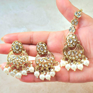 Sofia White Kundan Choker Necklace Set with Tikka