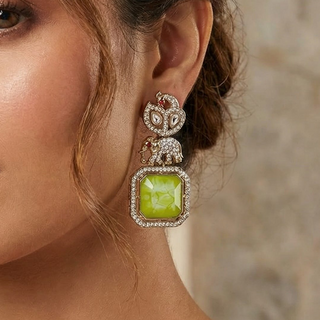 Zahra Light Green Earrings