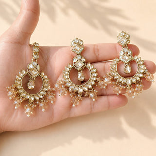 Zareena Gold Polki Necklace Set with Tikka