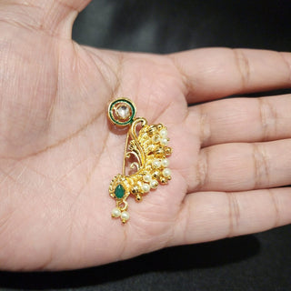 Alina Maharashtrian Green Gold Nath (no piercing needed) - ECLAT INDIAN JEWELSNose Ring (Nath)Green