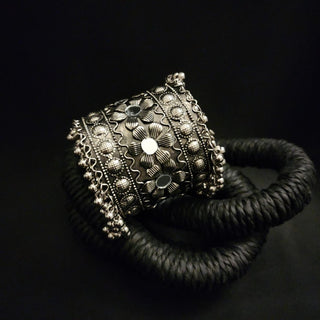 Delaney Oxidised Silver Cuff Bangle (Single) - ECLAT INDIAN JEWELSBangle, Kadas & BraceletsOxidised Silver