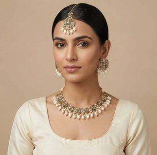 Georgina Green Polki Necklace Set with Tikka - ECLAT INDIAN JEWELSNecklace SetsGreen