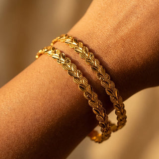 Laura Gold Finish Bangles (2.4, 2.6, 2.8, 2.10) - ECLAT INDIAN JEWELSBangle, Kadas & Bracelets2.4