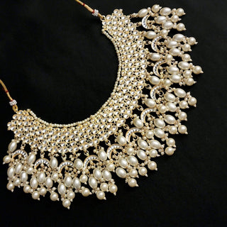 Mia White Kundan Necklace Set with Tikka & Passa - ECLAT INDIAN JEWELSNecklace SetsWhite