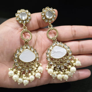 Mildred White Earrings (mother of pearl) - ECLAT INDIAN JEWELSEarringsWhite