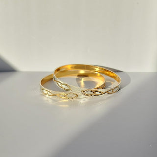Quinn 22k Gold & Silver Bangle Set (Pair) (2.4, 2.6, 2.8 & 2.10) - ECLAT INDIAN JEWELSBangle, Kadas & Bracelets2.6