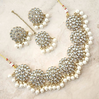 Simone Kundan Necklace Set with Tikka - ECLAT INDIAN JEWELSNecklace SetsMulticolour