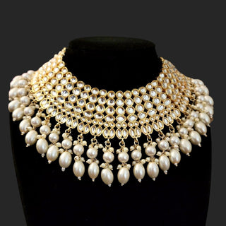 Skyla White Kundan Necklace Set with Tikka and Passa - ECLAT INDIAN JEWELSNecklace SetsWhite