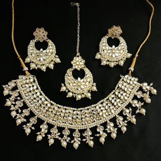 Victoria White Kundan Necklace Set with Tikka - ECLAT INDIAN JEWELSNecklace SetsWhite